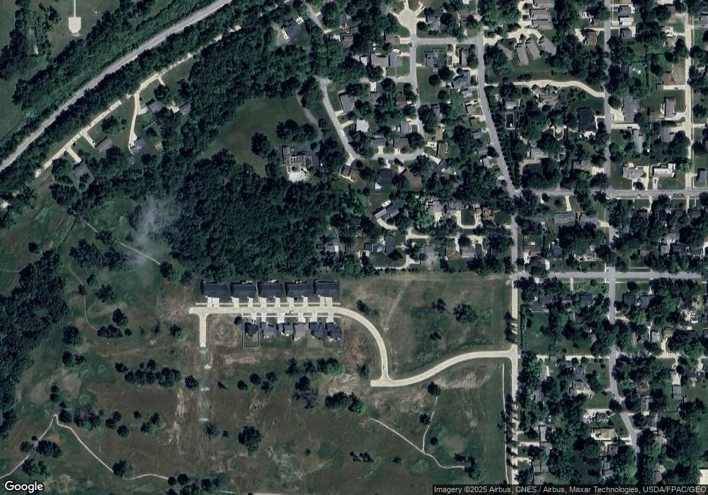 12 Larchwood Ct, Newton, IA 50208 - photo 1