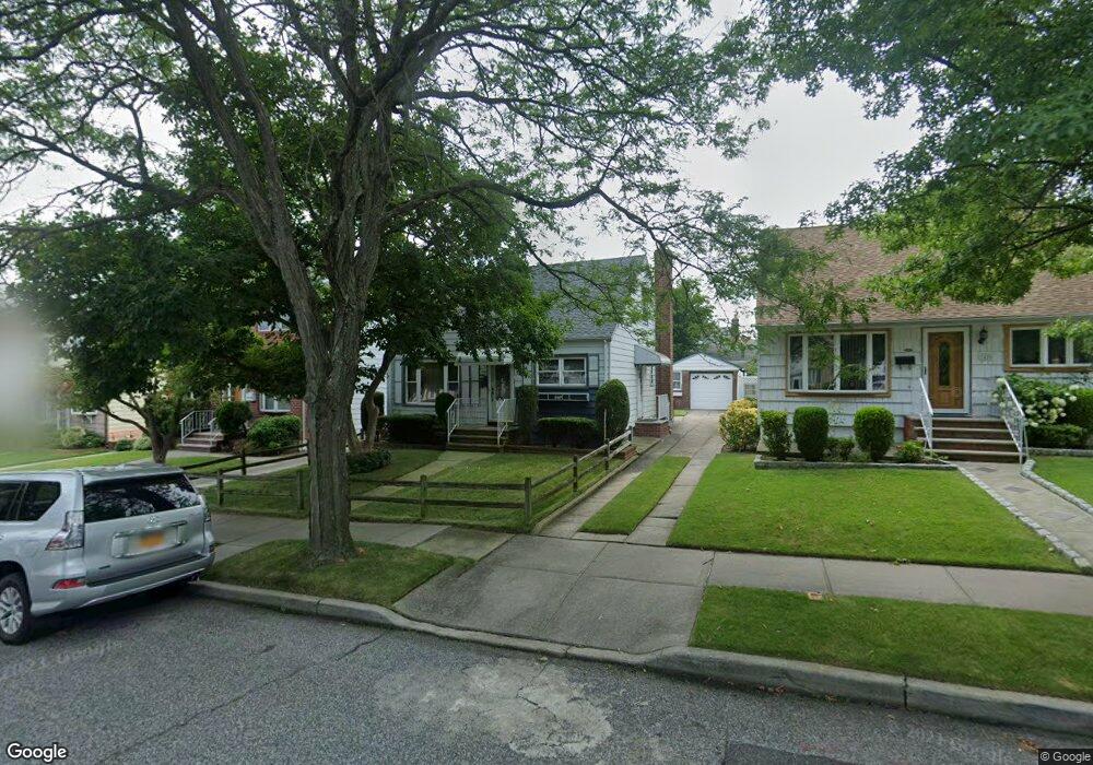 1430 141st St, Whitestone, NY 11357 - photo 1