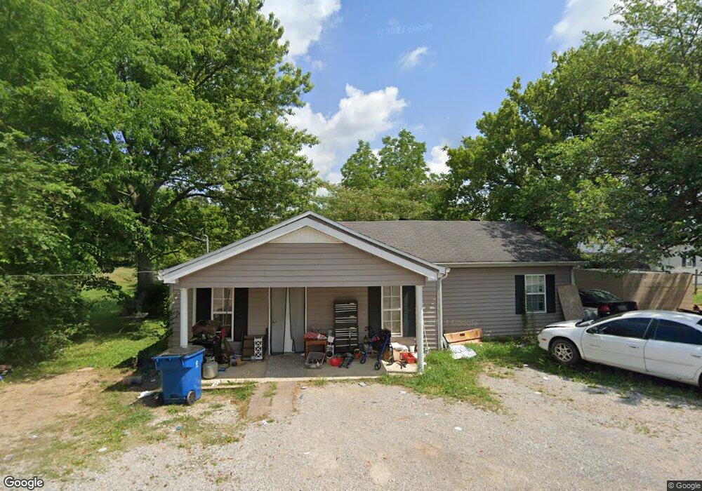 302 W Coffee St, Manchester, TN 37355 - photo 1