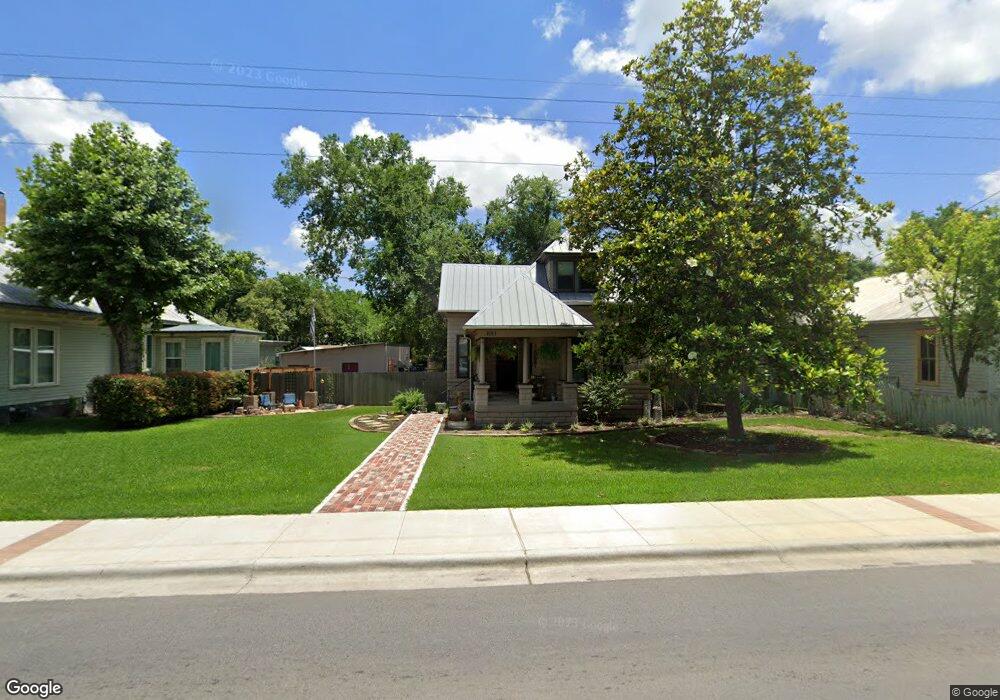 1011 W Hopkins St, San Marcos, TX 78666 - photo 1