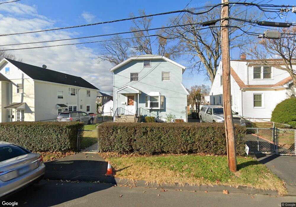 4 Winfield Ct, Norwalk, CT 06855 - photo 1