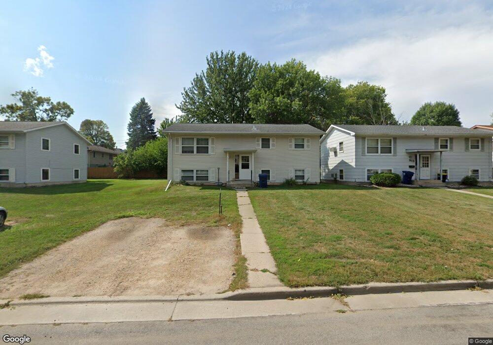 909 N Spring St, New Ulm, MN 56073 - photo 1