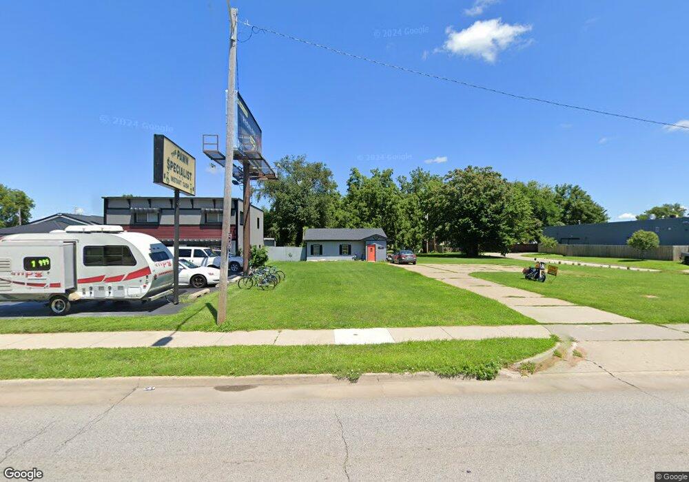 212 E Army Post Rd, Des Moines, IA 50315 - photo 1