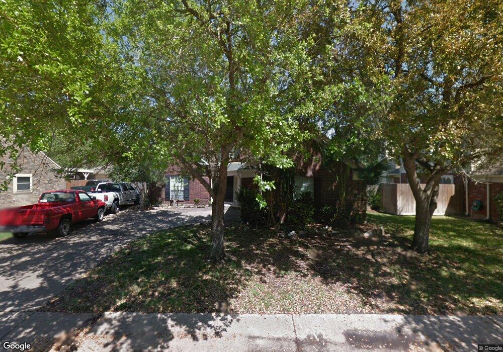 4005 Cedarwood Dr, Pearland, TX 77584 - photo 1