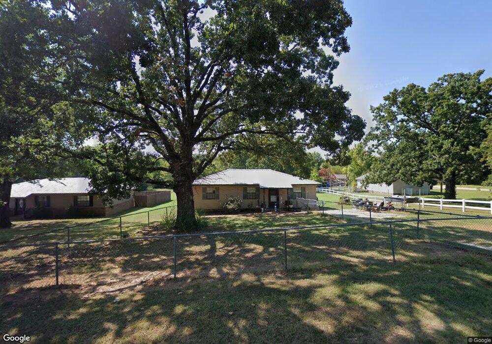 108 S Baker St, Muldrow, OK 74948 - photo 1