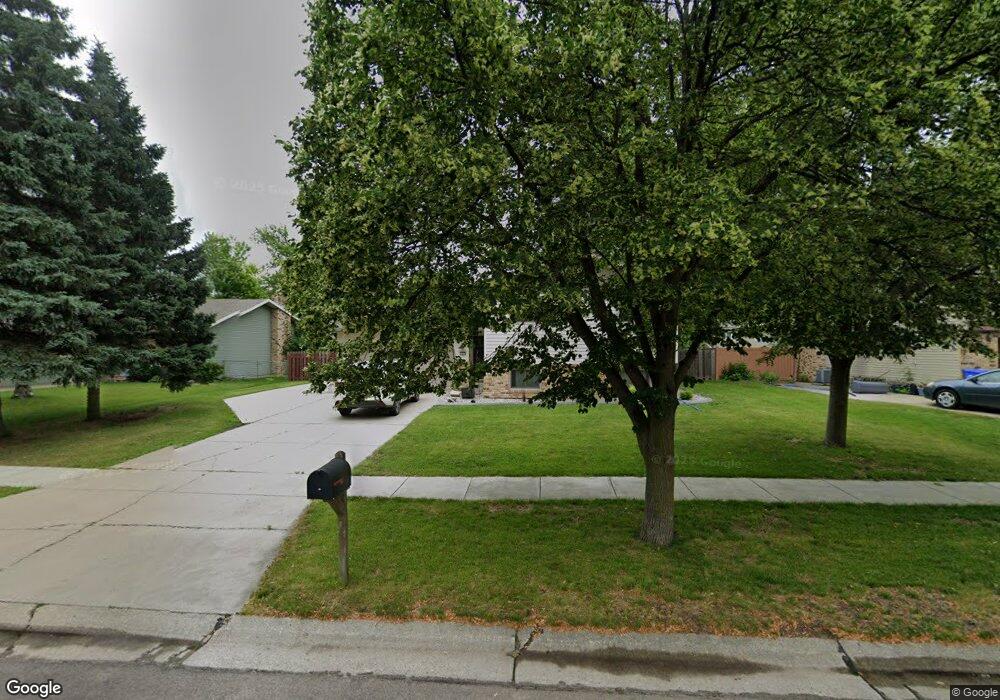 3313 Maple St N, Fargo, ND 58102 - photo 1