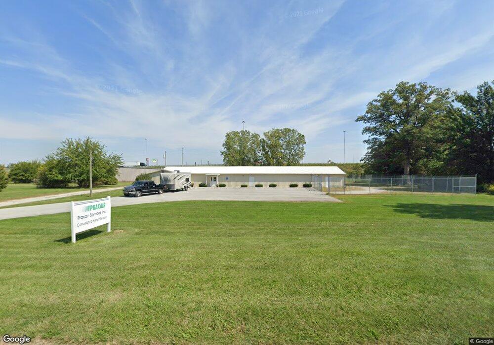 1208 Lunar Dr, Wapakoneta, OH 45895 - photo 1