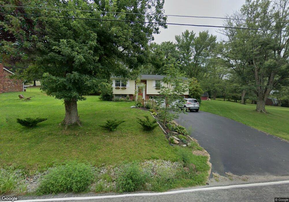 912 Thomas 84 Rd, Eighty Four, PA 15330 - photo 1