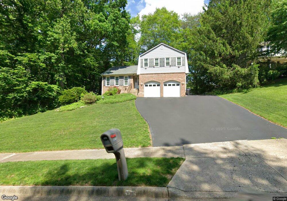 7707 Tower Woods Dr, Springfield, VA 22153 - photo 1