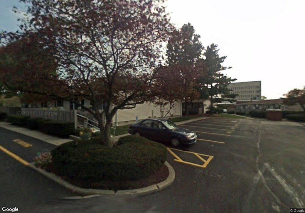 4942 Willoway Ct E, Columbus, OH 43220 - photo 1