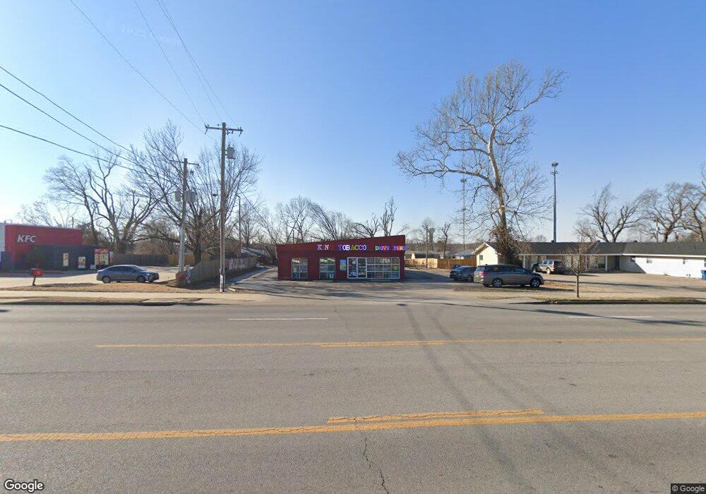 907 N Walton Blvd, Bentonville, AR 72712 - photo 1