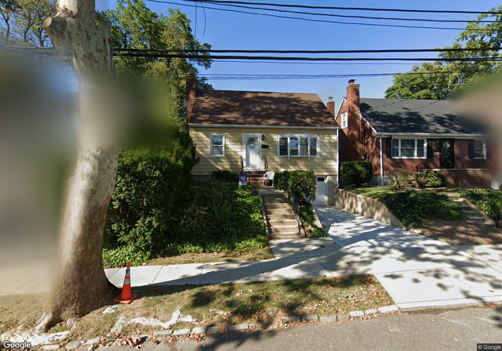 197 Kemball Ave, Staten Island, NY 10314 - photo 1