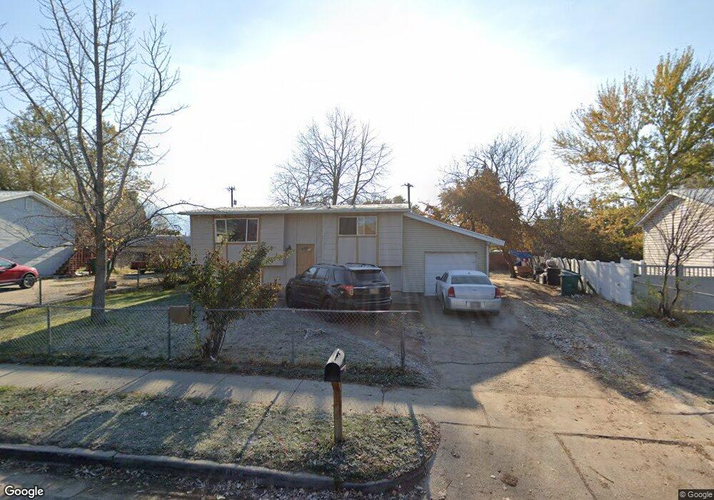 864 Amethyst St, Layton, UT 84041 - photo 1