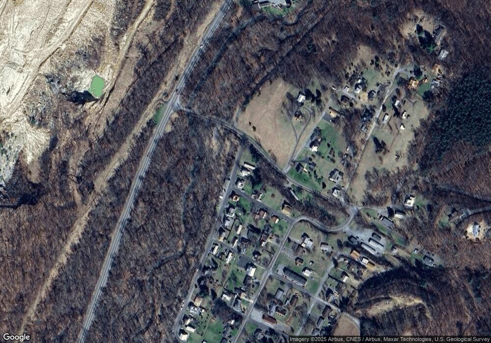 41 James St, Berkeley Springs, WV 25411 - photo 1