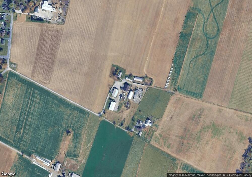 15672 Oak Rd, Waynesboro, PA 17268 - photo 1