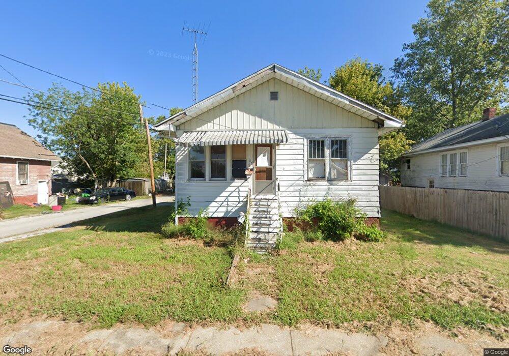 102 E Dayton St unit n/a, Harrisburg, IL 62946 - photo 1