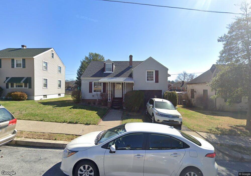 107 Newport Ave, Reading, PA 19611 - photo 1