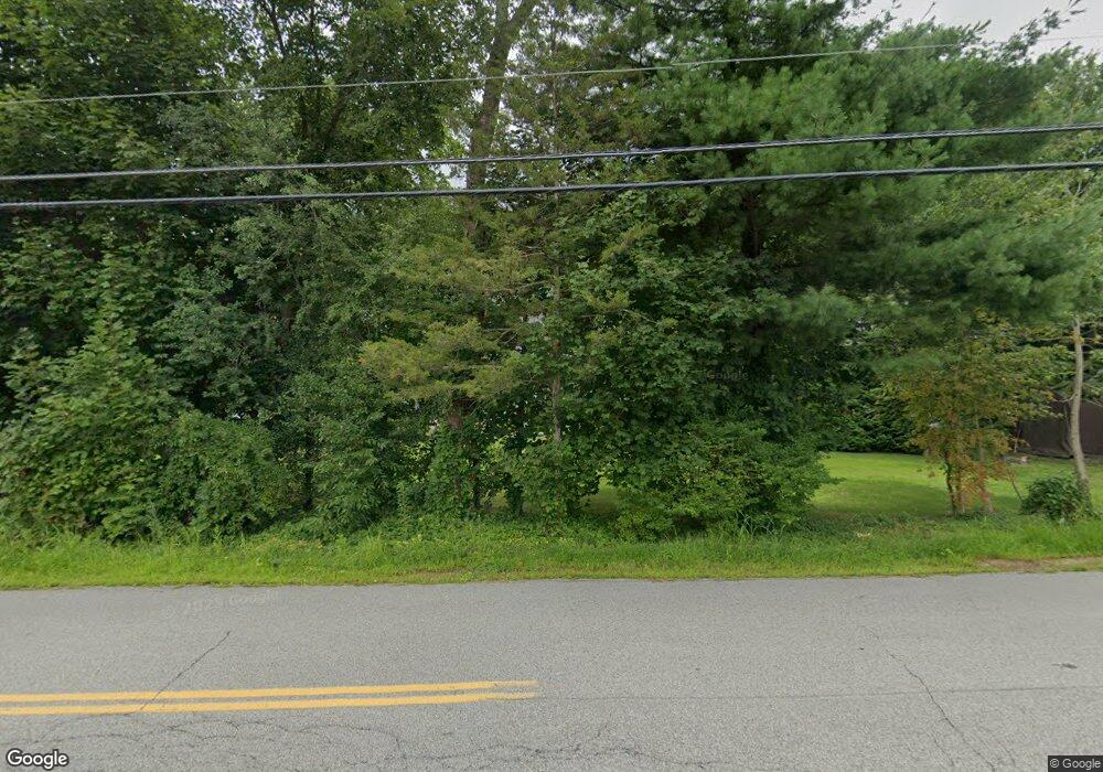 73 Willowbrook Ave, Stratham, NH 03885 - photo 1