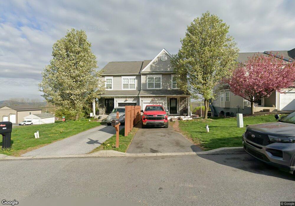 1002 Highview Ct, Temple, PA 19560 - photo 1