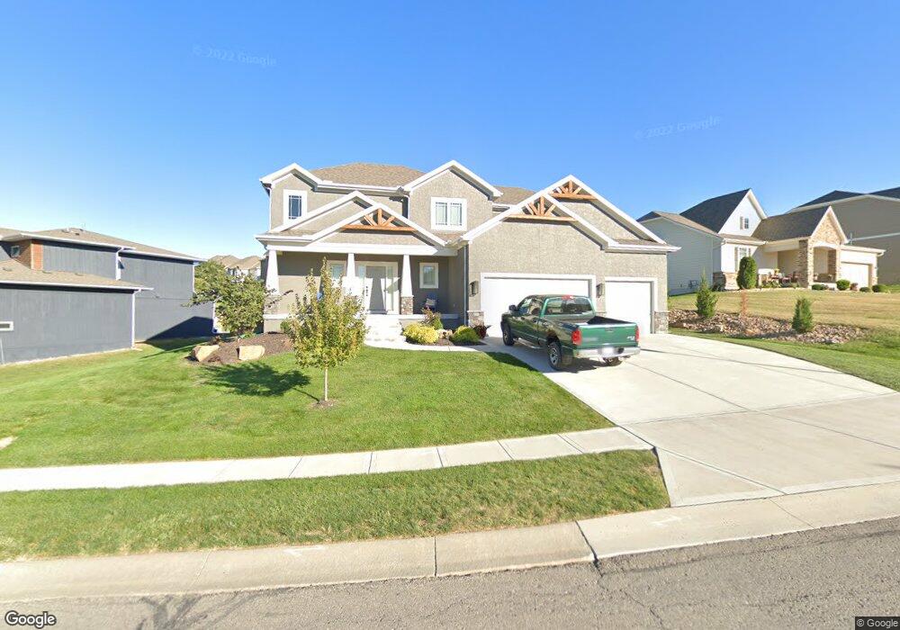 5003 Haskins St, Shawnee, KS 66216 - photo 1