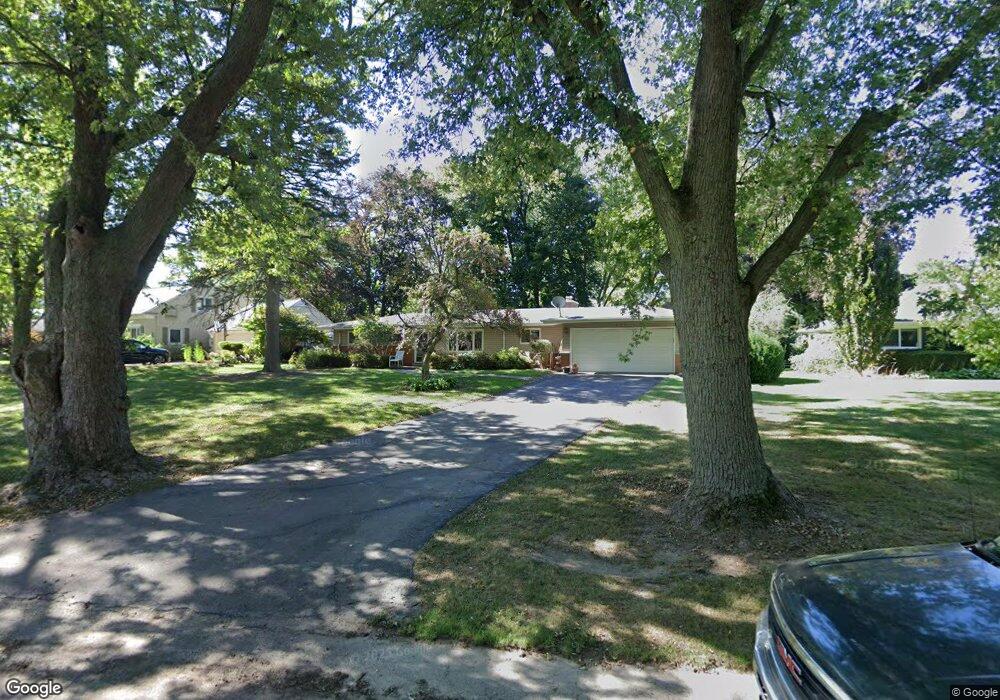 297 Marlborough Dr, Bloomfield Hills, MI 48302 - photo 1