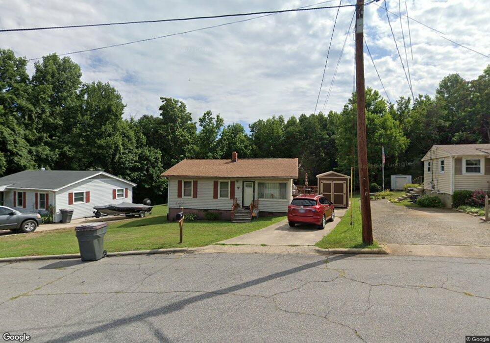 618 Winstead St, Reidsville, NC 27320 - photo 1