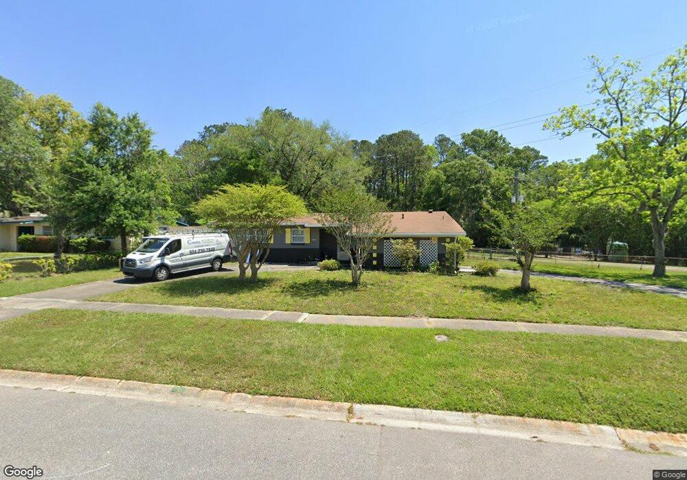 2547 Hugh Edwards Dr, Jacksonville, FL 32210 - photo 1
