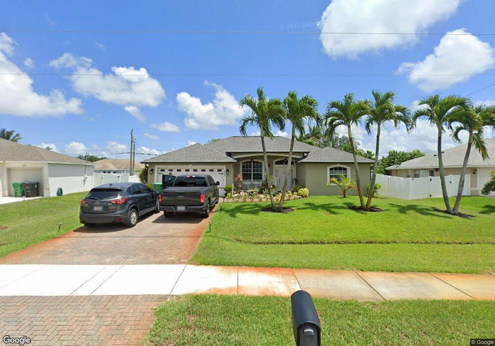 658 SW Tulip Blvd, Port Saint Lucie, FL 34953 - photo 1