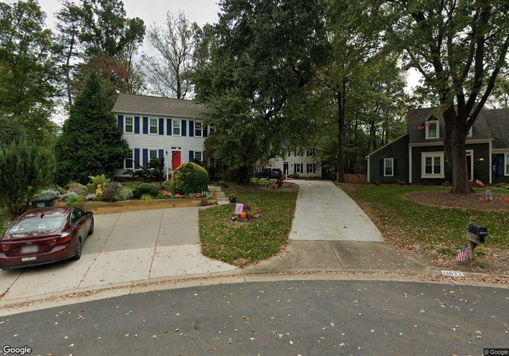 11677 Post Mills Ln, Reston, VA 20194 - photo 1