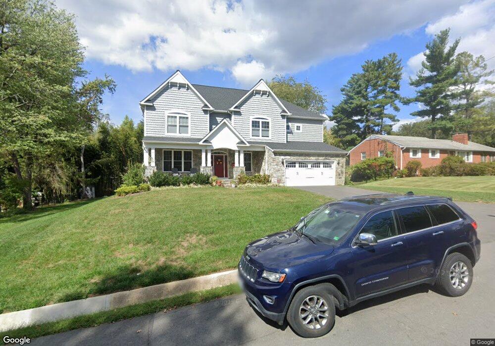 6724 Montour Dr, Falls Church, VA 22043 - photo 1