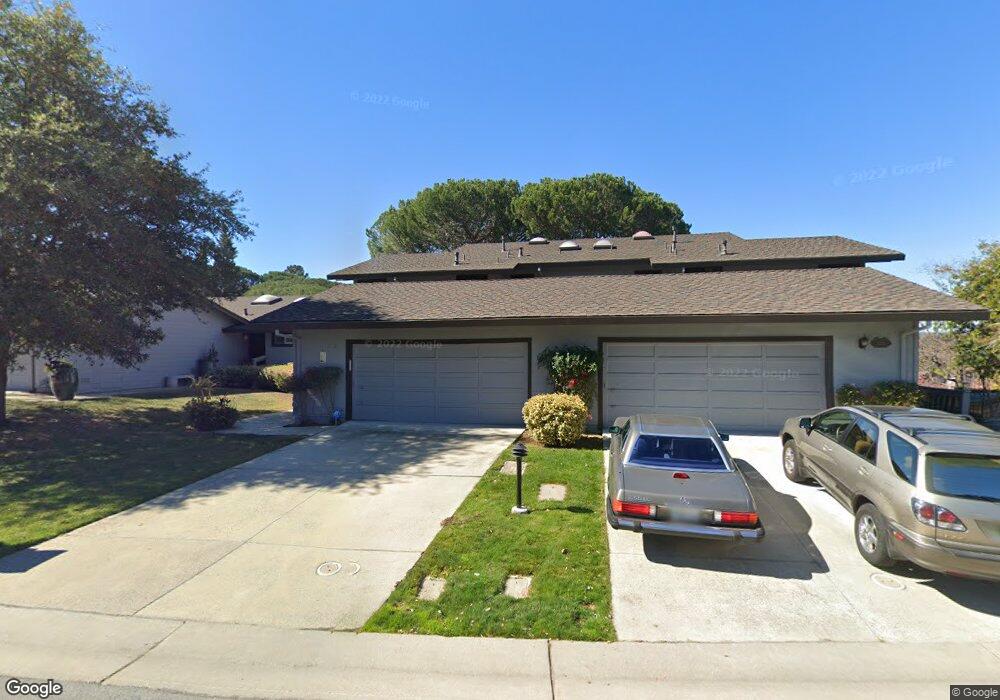 1125 Continental Dr, Menlo Park, CA 94025 - photo 1