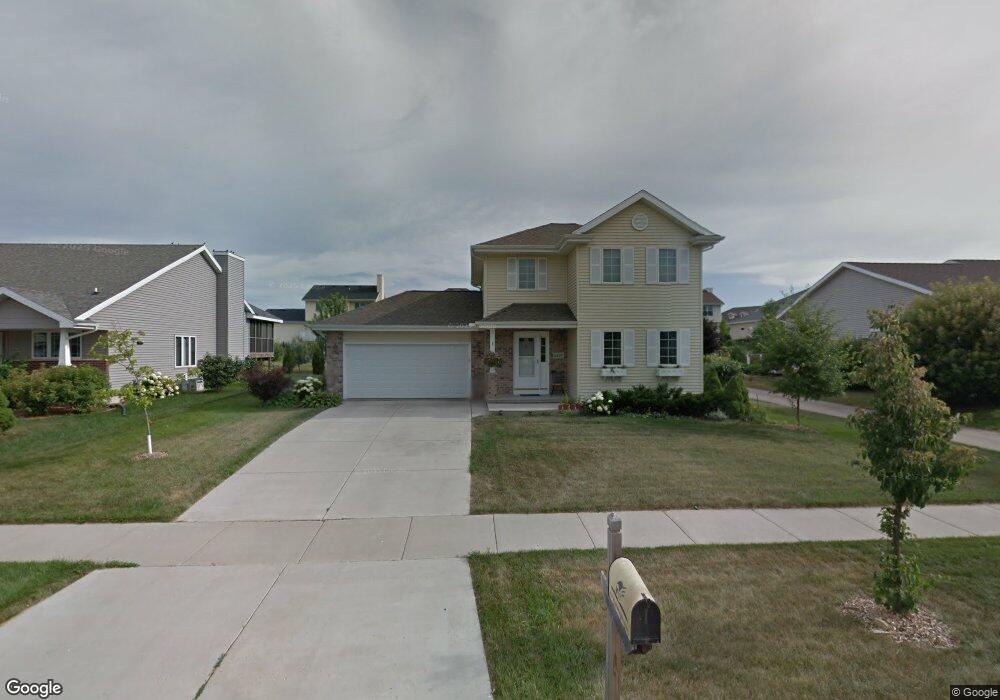 5227 Snapdragon Trail, Fitchburg, WI 53711 - photo 1