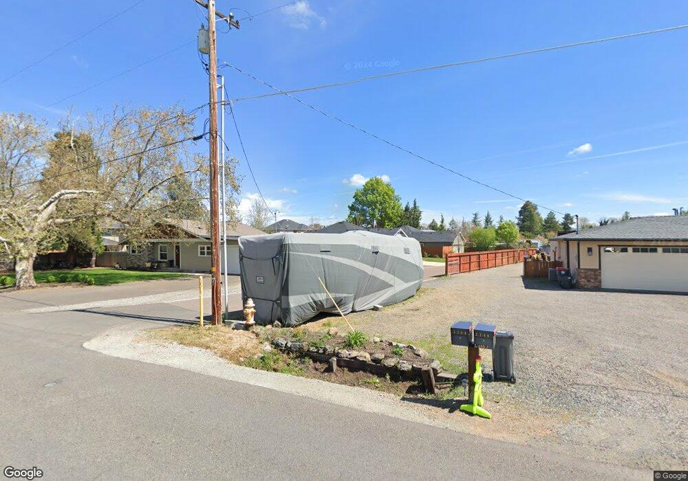 3290 Grant Rd, Central Point, OR 97502 - photo 1