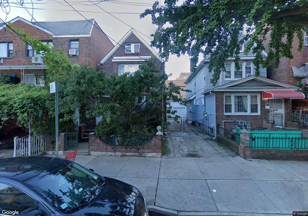 4241 Gleane St, Elmhurst, NY 11373 - photo 1