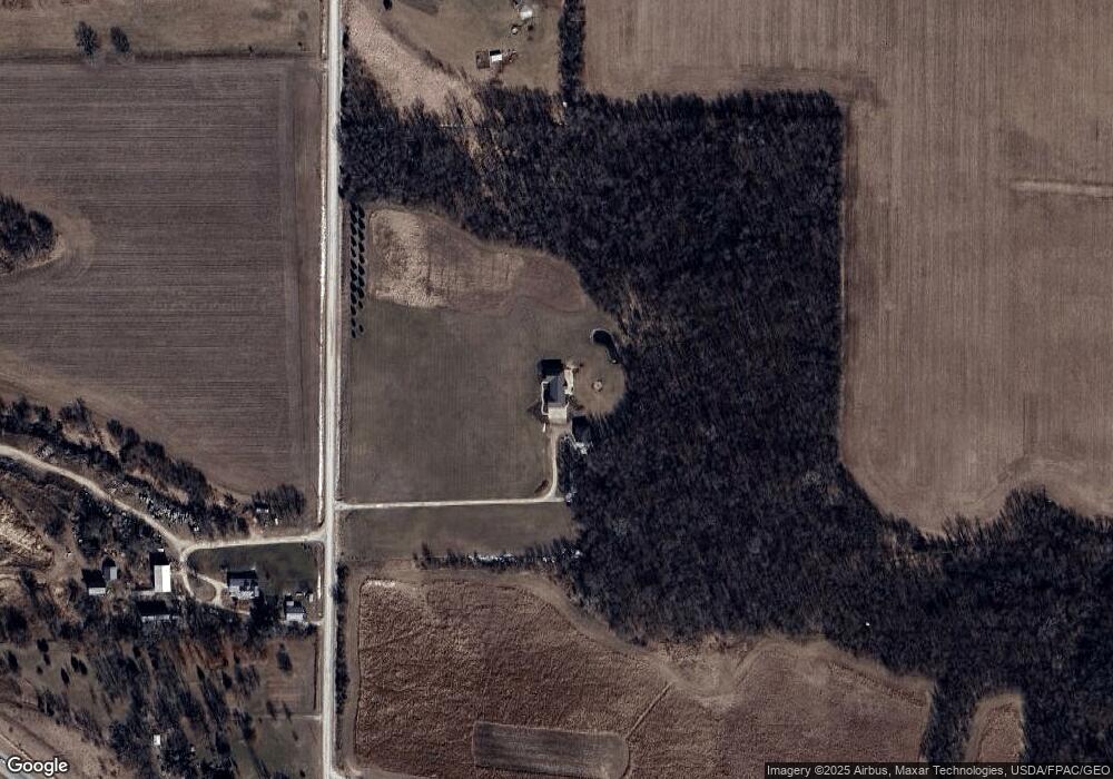 5518 33rd Ave, Center Point, IA 52213 - photo 1