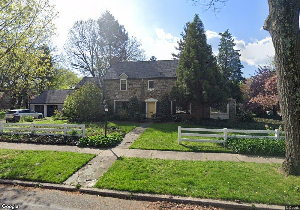 201 Howard St, Riverton, NJ 08077 - photo 1