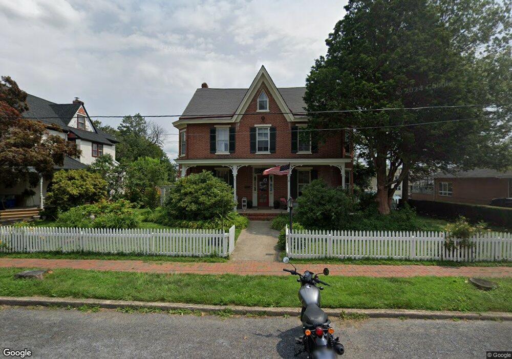 221 Marshall St, Kennett Square, PA 19348 - photo 1