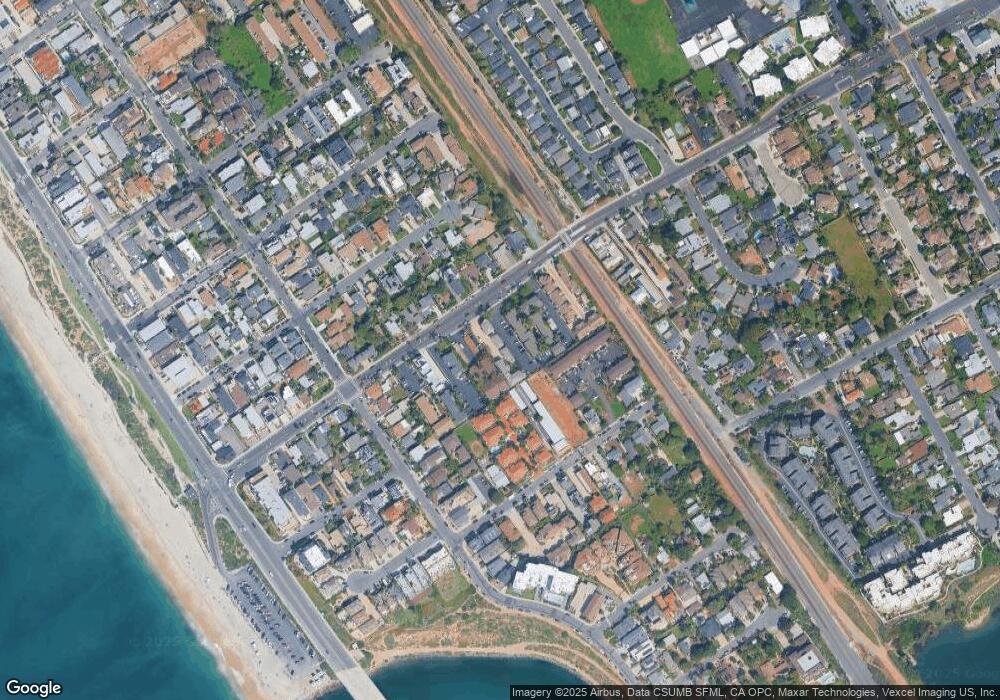 321 Tamarack Ave, Carlsbad, CA 92008 - photo 1