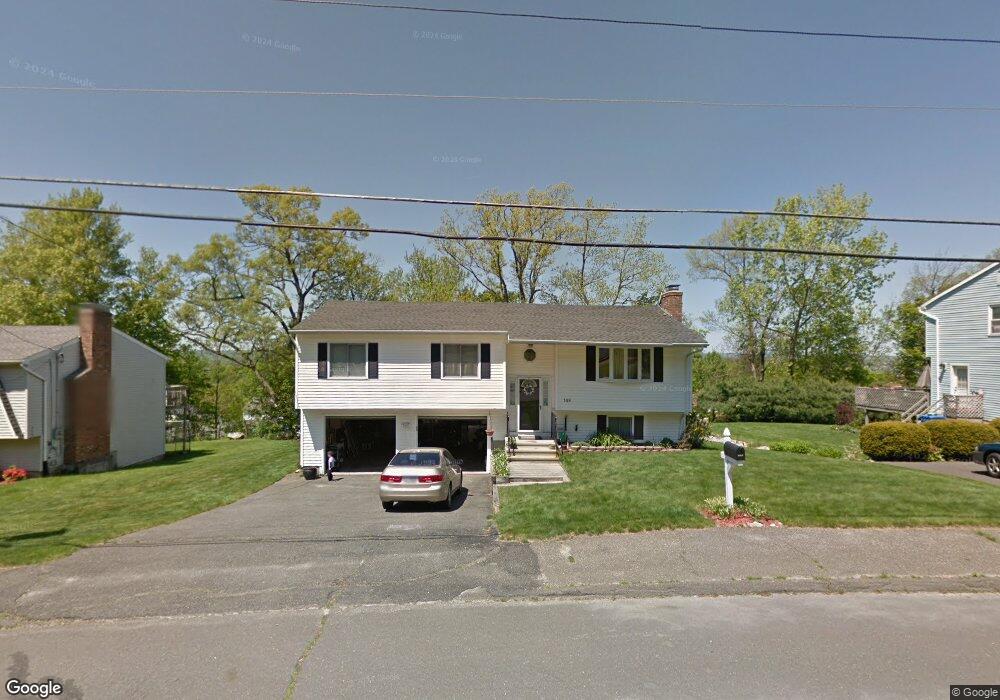 148 Sprucedale Dr, Waterbury, CT 06706 - photo 1