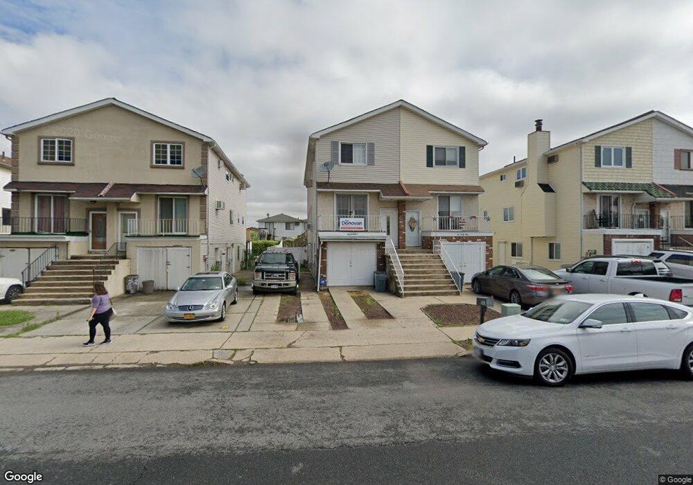 263 Regis Dr, Staten Island, NY 10314 - photo 1