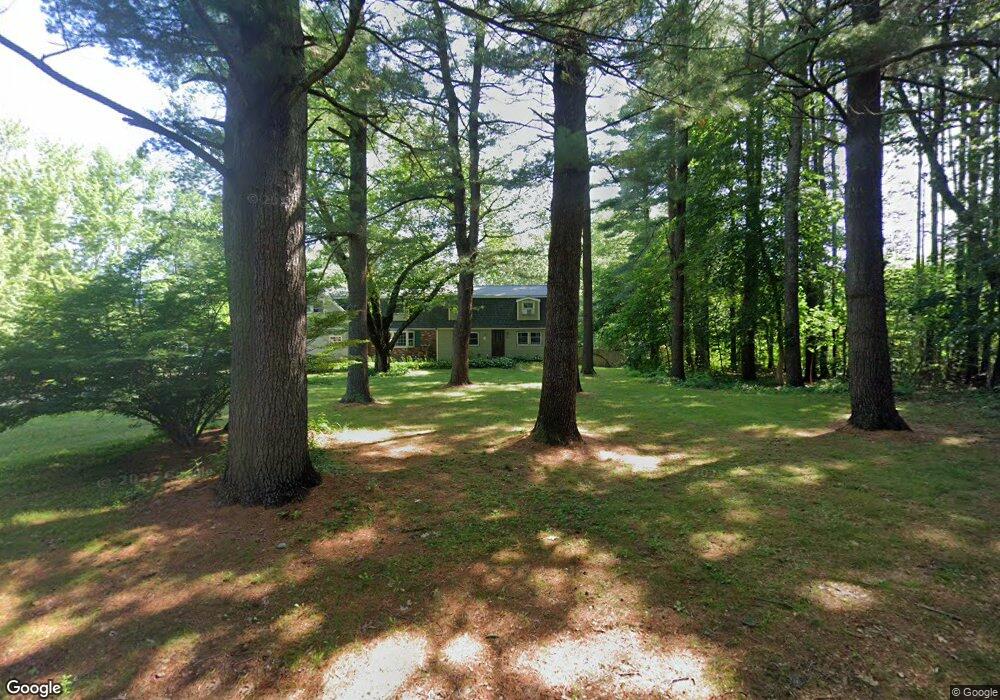 28 Parker Cir, Salem, NH 03079 - photo 1