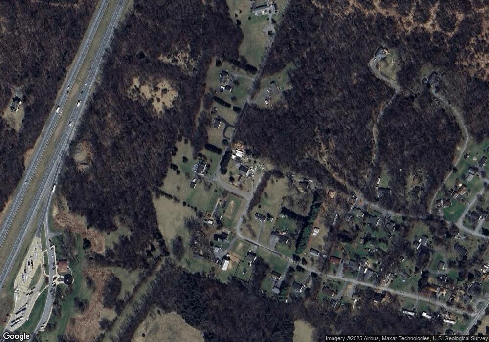 18 Peach Tree Ln, Bunker Hill, WV 25413 - photo 1