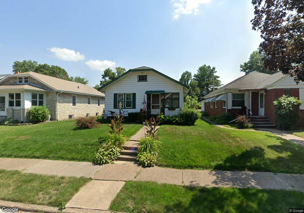 1121 E Dover Ct, Davenport, IA 52803 - photo 1