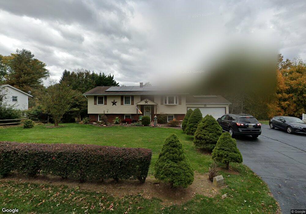 1006 Courtland Dr, Sykesville, MD 21784 - photo 1