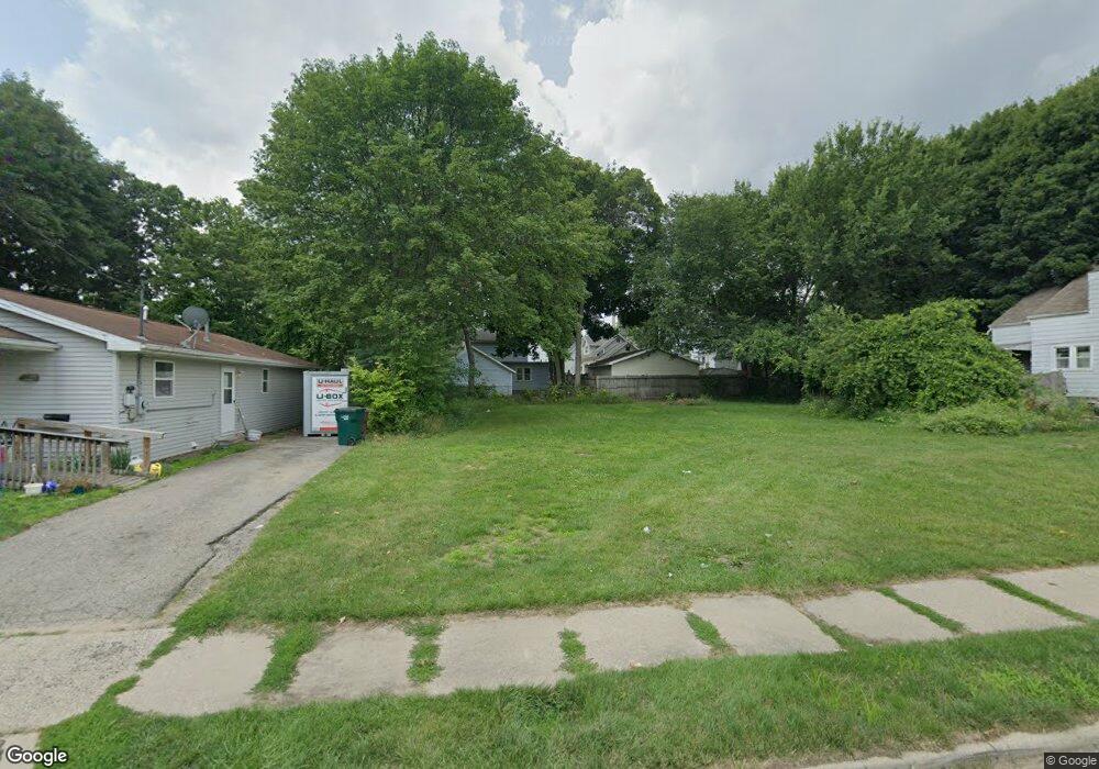 1530 Lyons Ave, Lansing, MI 48910 - photo 1