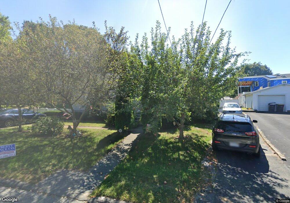 11 Suwanee Rd, East Weymouth, MA 02189 - photo 1