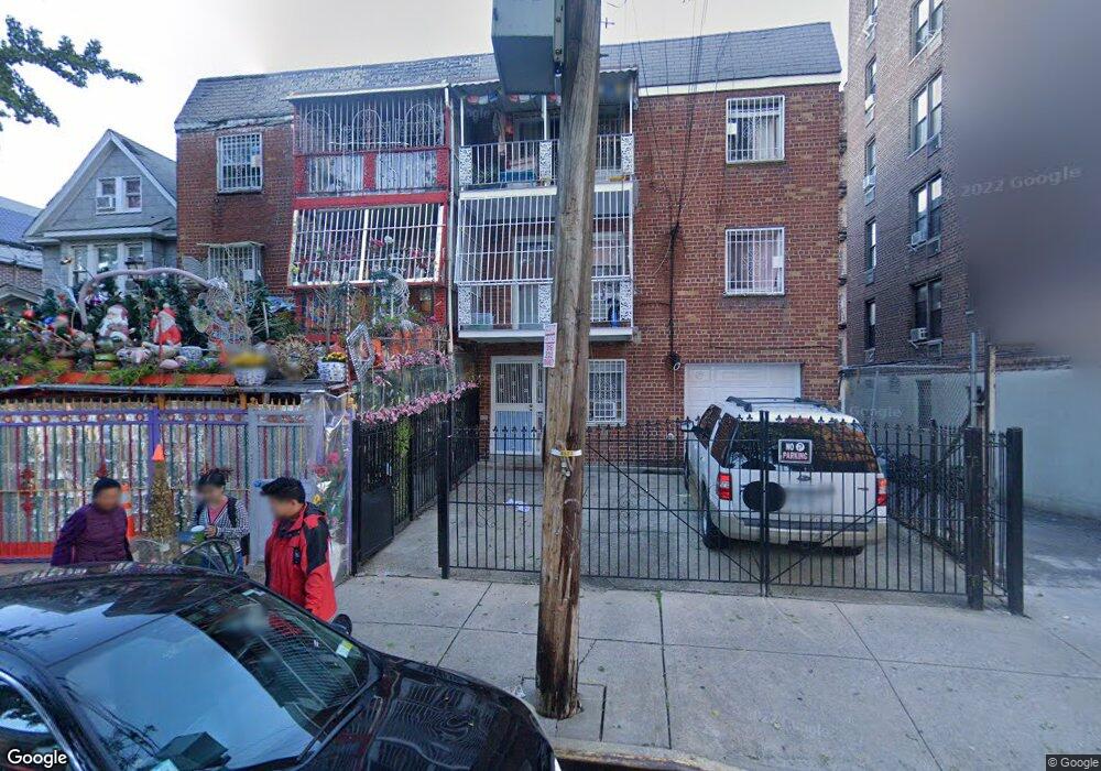 4247 Gleane St, Elmhurst, NY 11373 - photo 1