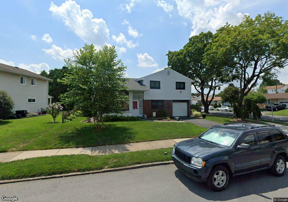 1593 Rudolph Dr, Bethlehem, PA 18018 - photo 1