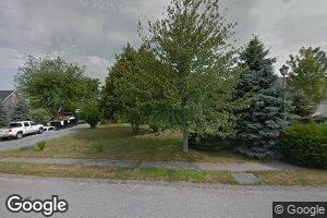 38 Beagle Dr, Middletown, RI 02842