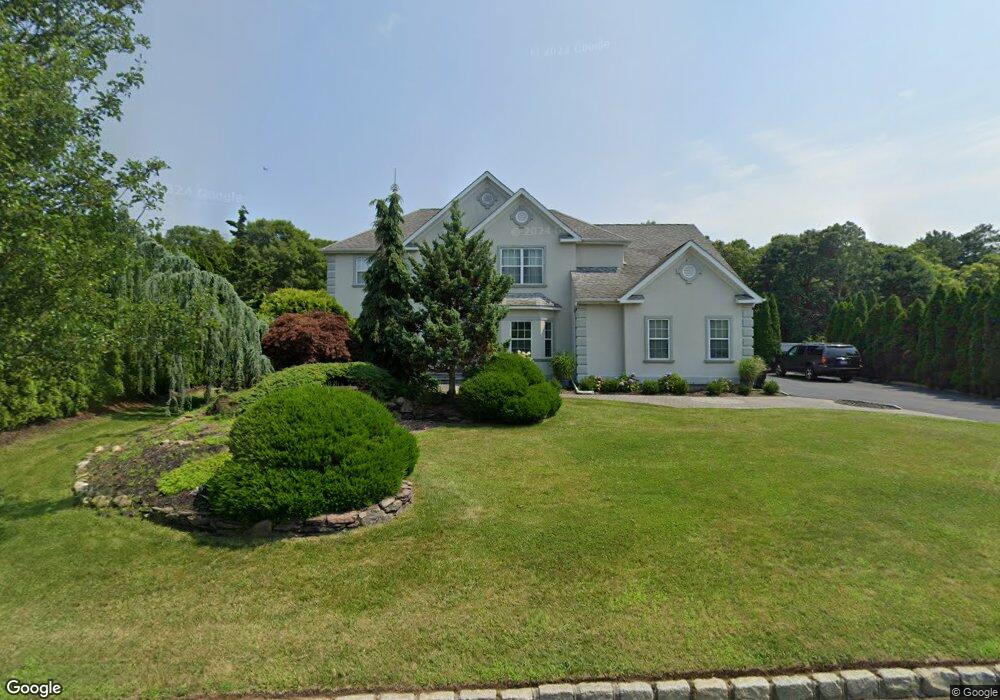 33 Jordan Dr, Medford, NY 11763 - photo 1